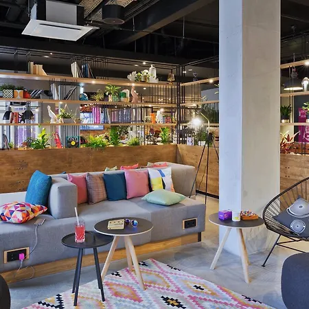Moxy Berlin Humboldthain Park